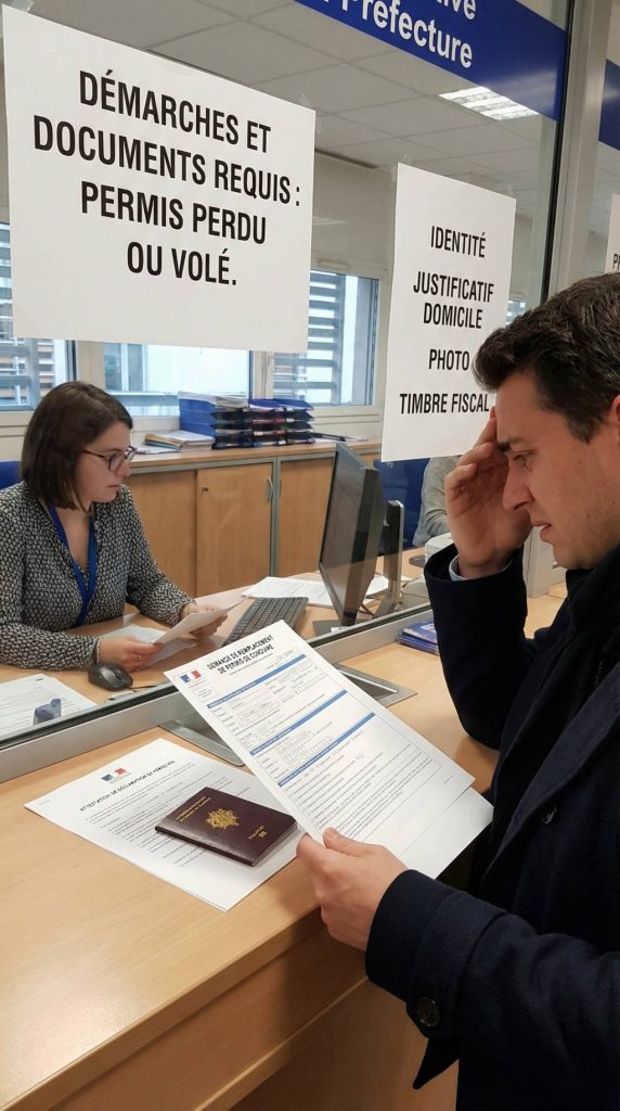 Comment refaire son permis de conduire en cas de perte ou de vol : démarches, délais et pièces à fournir